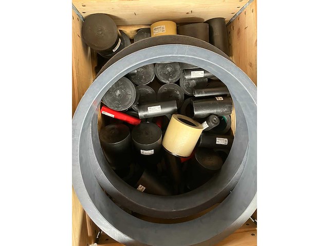 Skf - partij kunststof ringen 181kg - afbeelding 5 van  6
