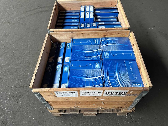 Skf - partij skf koppelingssets en distributiesets voor diverse fiat, peugeot/citroën en volvo modellen - afbeelding 1 van  8