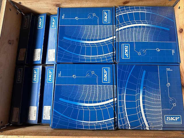Skf - partij skf koppelingssets en distributiesets voor diverse fiat, peugeot/citroën en volvo modellen - afbeelding 2 van  8