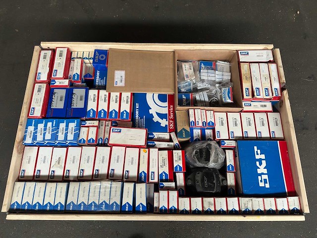 Skf - partij skf lagers & afdichtingsmaterialen 191kg - afbeelding 7 van  12