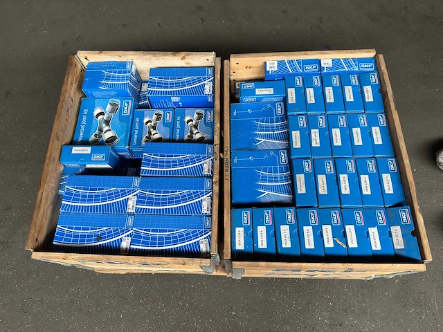 Skf - partij 'universal joint kits' en aandrijfonderdelen - 205kg - afbeelding 4 van  9