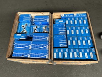 Skf - partij 'universal joint kits' en aandrijfonderdelen - 205kg - afbeelding 4 van  9