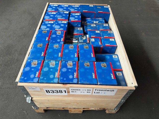 Skf - partij waterpompen / automotive onderdelen 73kg - afbeelding 4 van  9