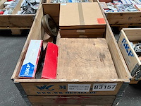 Skf - partij zware lagers en componenten 240kg - afbeelding 1 van  6