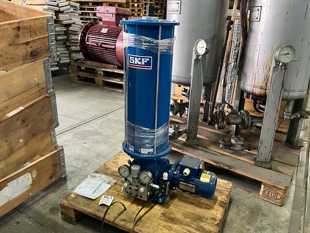 Skf ecb-dc-10-1-10-a44 automatisch smeersysteem - afbeelding 1 van  10