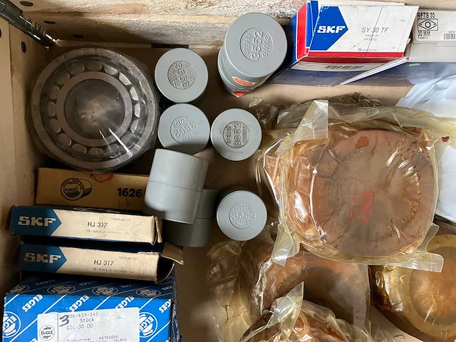 Skf / elges - partij lagers en stangkoppen 193kg - afbeelding 8 van  11