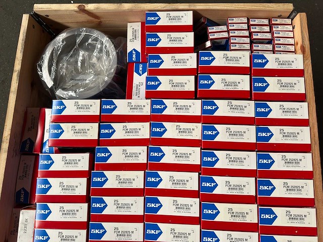 Skf / fag - partij lagers en lageronderdelen 118kg - afbeelding 4 van  10