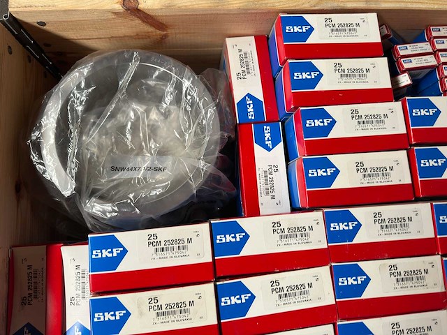 Skf / fag - partij lagers en lageronderdelen 118kg - afbeelding 10 van  10