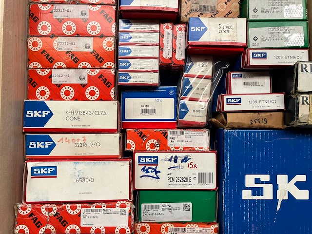 Skf / fag - partij lagers en lageronderdelen 296kg - afbeelding 8 van  10