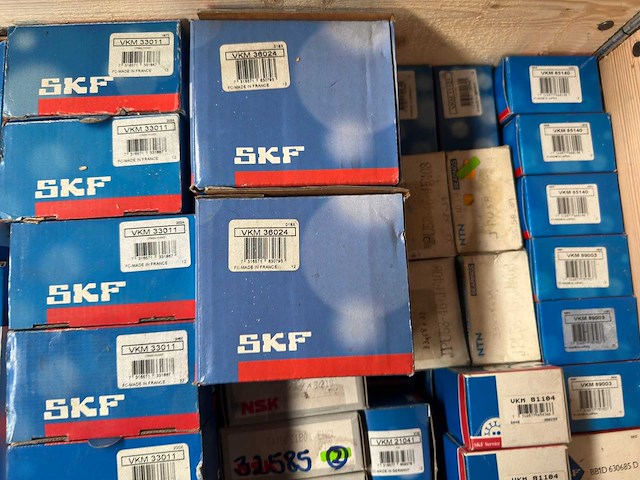 Skf, fag, ina - partij auto-onderdelen (o.a. waterpompen en riemsets) - afbeelding 4 van  12