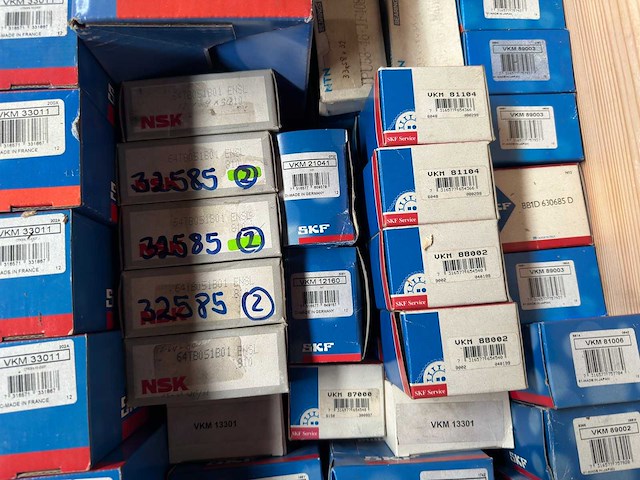 Skf, fag, ina - partij auto-onderdelen (o.a. waterpompen en riemsets) - afbeelding 5 van  12
