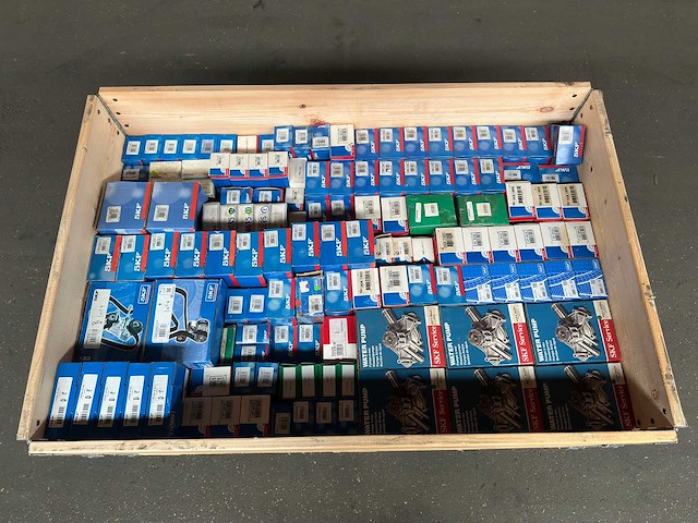 Skf, fag, ina - partij auto-onderdelen (o.a. waterpompen en riemsets) - afbeelding 2 van  2