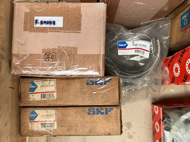 Skf, fag, ina - partij industriële lagers en componenten 190kg - afbeelding 8 van  9