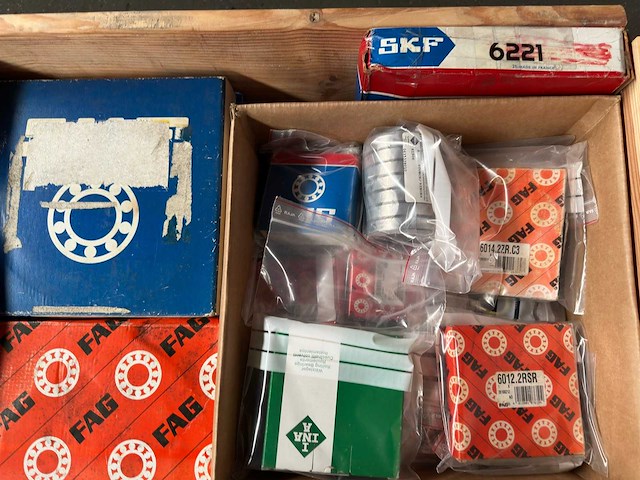 Skf, fag, ina, ntn en snr - partij diverse lagers 227kg - afbeelding 2 van  11