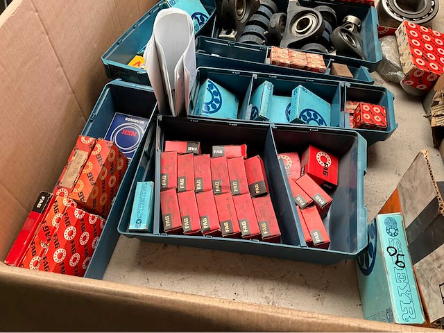 Skf / fag / nsk diverse kogellagers en lagerblokken - afbeelding 2 van  5