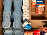 Skf, fag, ntn, akn, snr, asahi, nsk, nke en iko - grote partij lagers, lagerblokken en afdichtingen 152kg - afbeelding 3 van  7