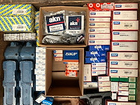 Skf, fag, ntn, akn, snr, asahi, nsk, nke en iko - grote partij lagers, lagerblokken en afdichtingen 152kg - afbeelding 6 van  7