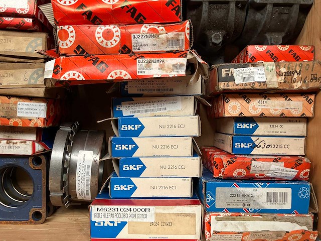 Skf / fag partij industriële lagers, lagerhuizen en componenten 257kg - afbeelding 2 van  10