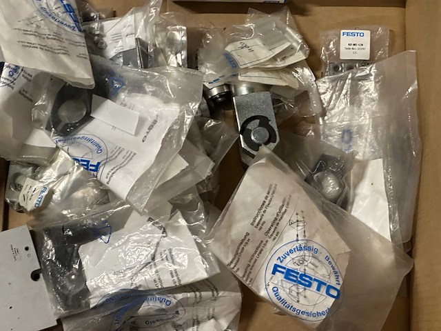 Skf / festo - partij pneumatiek onderdelen & kettingwielen - afbeelding 5 van  7