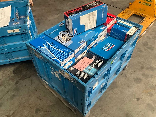 Skf / gates / dayco - distributieriem, spanrol en meelooprol - distributieriem set - partij auto onderdelen (48x) - afbeelding 1 van  13