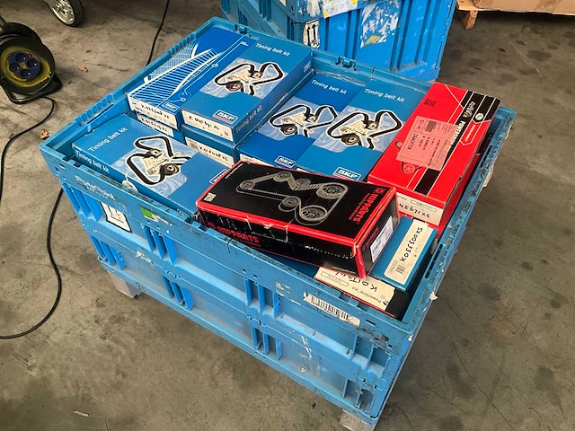Skf / gates / dayco - distributieriem, spanrol en meelooprol - distributieriem set - partij auto onderdelen (48x) - afbeelding 2 van  13