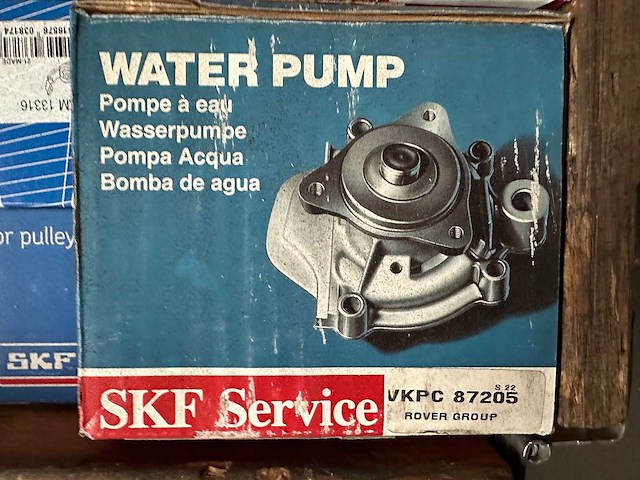 Skf, ina, nsk, koyo - partij skf automotive onderdelen: spanrollen, vrijloopdynamo-poelies, distributiesets, krukasdempers en waterpompen - afbeelding 10 van  11