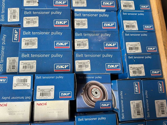 Skf, nachi - partij auto-onderdelen (o.a. wiellager- en remsets, spanrollen) - afbeelding 7 van  9