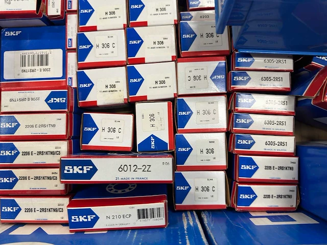 Skf/thk/nsk/ntn - partij lagers en lineaire bussen - afbeelding 13 van  15