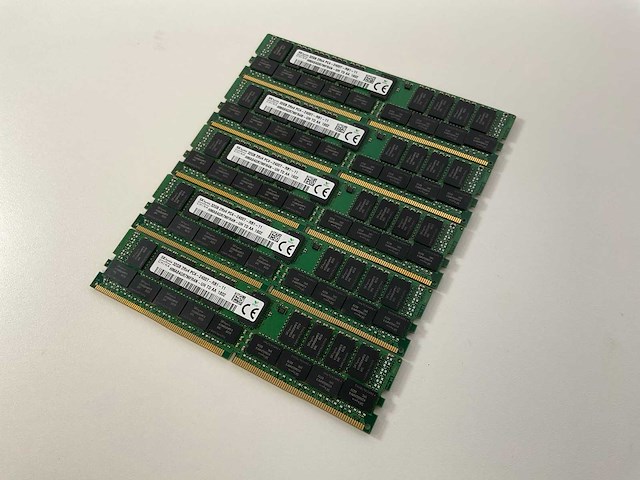 Skhynix (hma84gr7mfr4n-uh) 32gb 2rx4 pc4-2400t rams (5x) - afbeelding 3 van  5