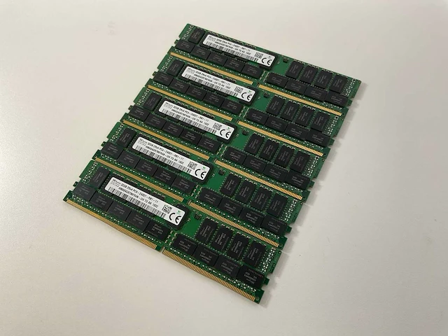 Skhynix (hma84gr7mfr4n-uh) 32gb 2rx4 pc4-2400t rams (5x) - afbeelding 3 van  5