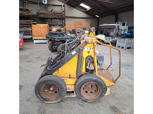 Skidster, m10x - afbeelding 1 van  16