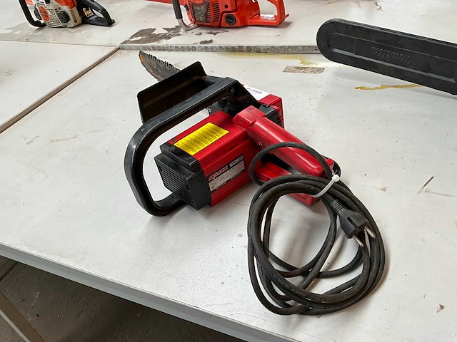 Skil 1603h1 kettingzaag - afbeelding 2 van  4