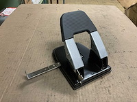 Skilcraft two hole punch (5x) - afbeelding 1 van  4