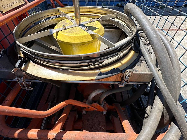 Skimmer met hydraulische aggregaat - afbeelding 7 van  12