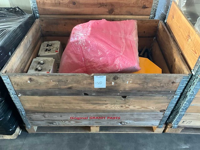 Skiold partij onderdelen voermachine - afbeelding 2 van  10