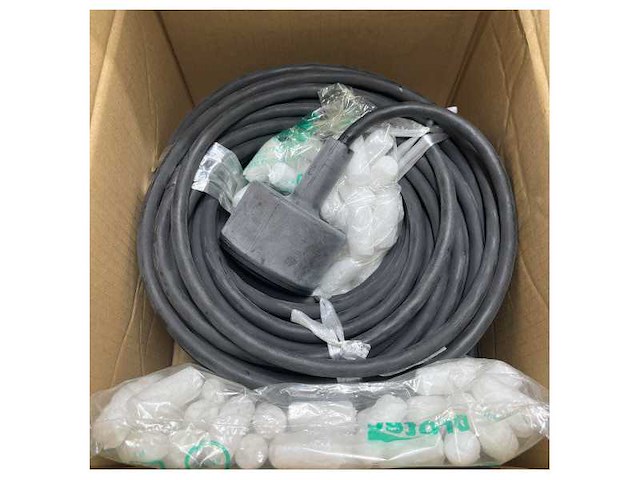 Skipper tgm-50-200 echo sounder transducer with cable - afbeelding 3 van  6