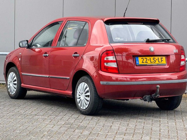 Skoda - 2003 - fabia - 1.4 ambiente - 22-ls-lf - afbeelding 5 van  9
