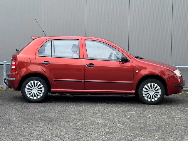 Skoda - 2003 - fabia - 1.4 ambiente - 22-ls-lf - afbeelding 3 van  9