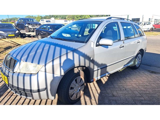 Skoda - 2004 - fabia combi - 1.4-16v choice - 79-pg-rn - afbeelding 1 van  8