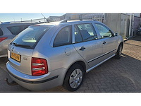 Skoda - 2004 - fabia combi - 1.4-16v choice - 79-pg-rn - afbeelding 3 van  8