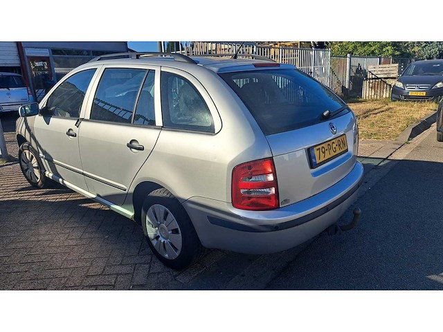 Skoda - 2004 - fabia combi - 1.4-16v choice - 79-pg-rn - afbeelding 4 van  8