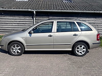 Skoda - 2004 - fabia combi - 1.4-16v choice - personenauto - afbeelding 12 van  26