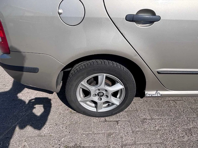 Skoda - 2004 - fabia combi - 1.4-16v choice - personenauto - afbeelding 15 van  26