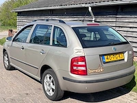 Skoda - 2004 - fabia combi - 1.4-16v choice - personenauto - afbeelding 20 van  26