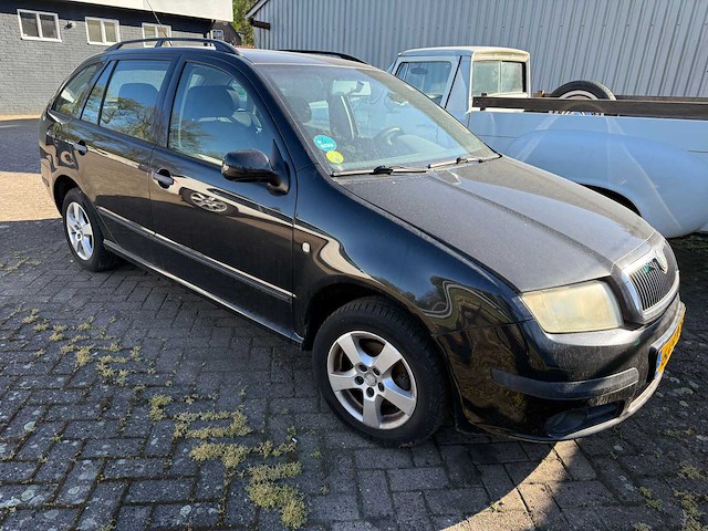 Skoda - 2006 - fabia combi - 1.4-16v elegance - personenauto - afbeelding 1 van  9