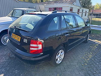 Skoda - 2006 - fabia combi - 1.4-16v elegance - personenauto - afbeelding 6 van  9