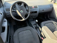 Skoda - 2006 - fabia combi - 1.4-16v elegance - personenauto - afbeelding 3 van  9