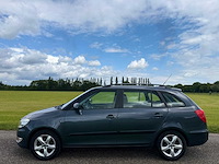 Skoda - 2010 - fabia combi - 1.2 tdi greenline - personenauto - 37-nld-8 - afbeelding 5 van  12