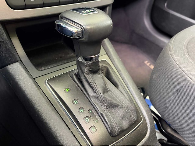 Skoda - 2010 - yeti - 1.2 tsi elegance - personenauto - afbeelding 3 van  18