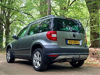 Skoda - 2010 - yeti - 1.2 tsi elegance - personenauto - afbeelding 15 van  18